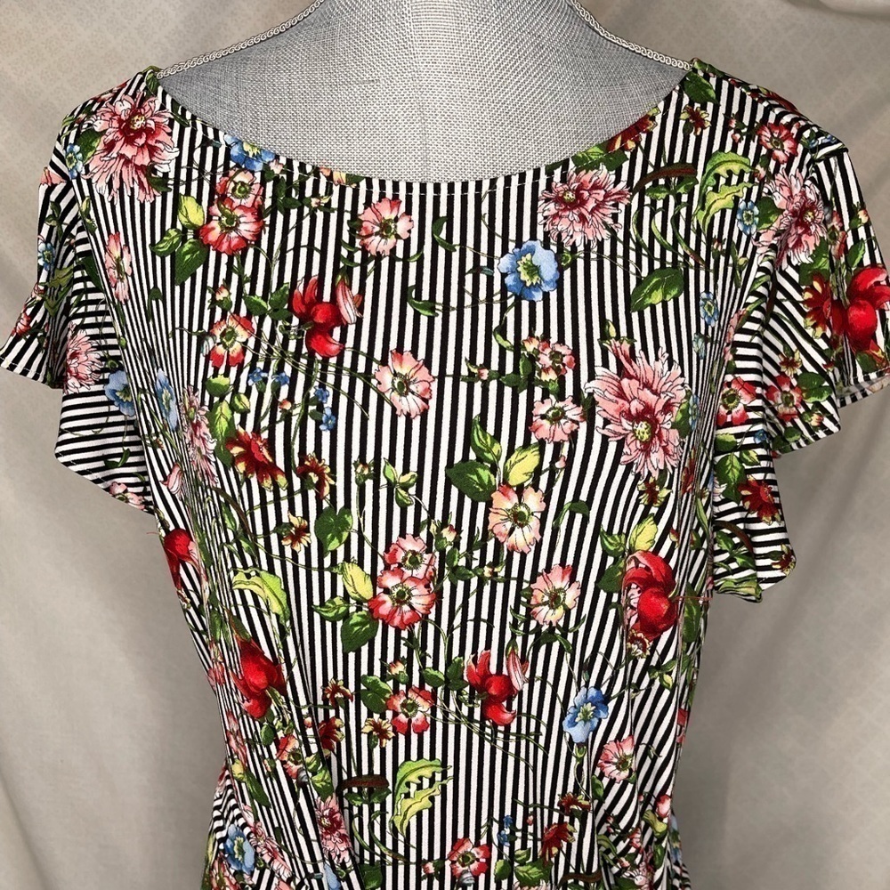 Eci NEW YORK BLACK WHITE STRIPE FLORAL PATTERN FAUX WRAP FLOUNCE SLEEVE DRESS XL - Picture 3 of 10